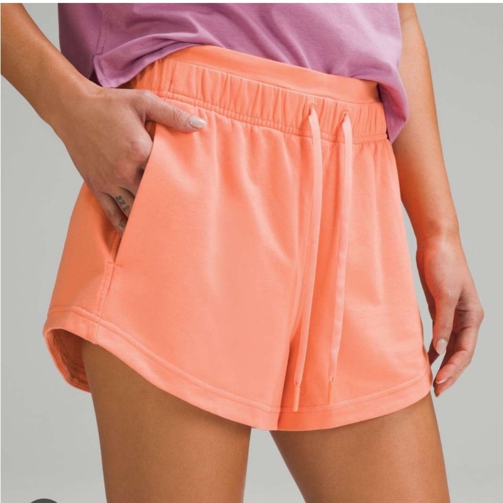 Lululemon Inner Glow 3” High Rise Sunny Coral Size 4
